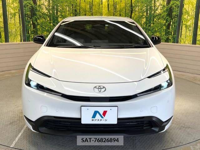 Toyota PRIUS 2023-04 332551-14