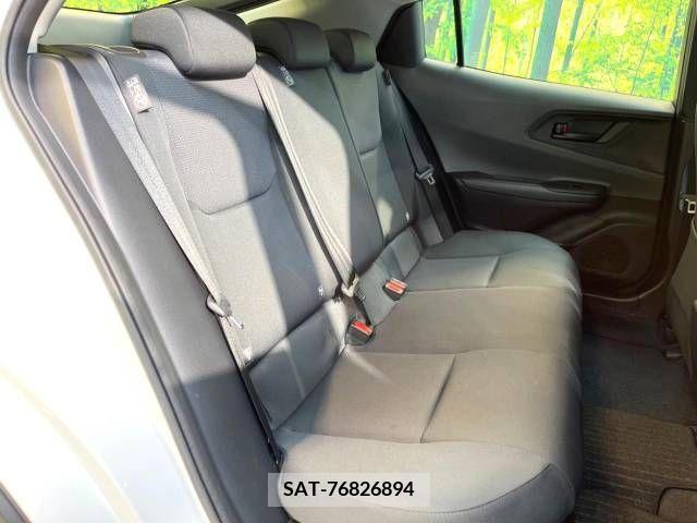 Toyota PRIUS 2023-04 332551-9