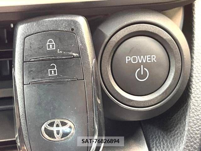 Toyota PRIUS 2023-04 332551-7