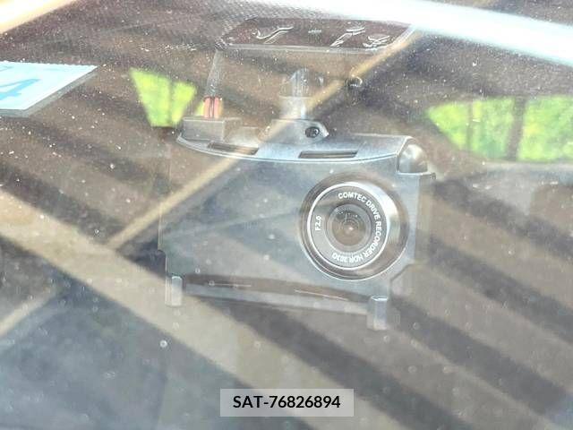 Toyota PRIUS 2023-04 332551-5