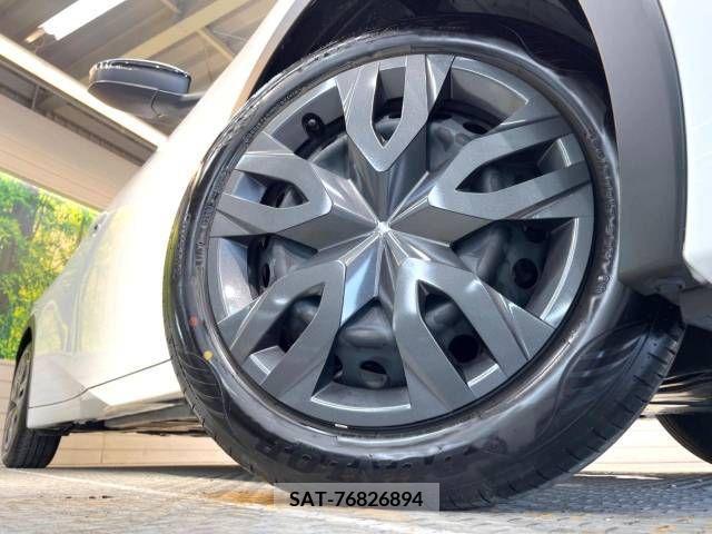 Toyota PRIUS 2023-04 332551-13