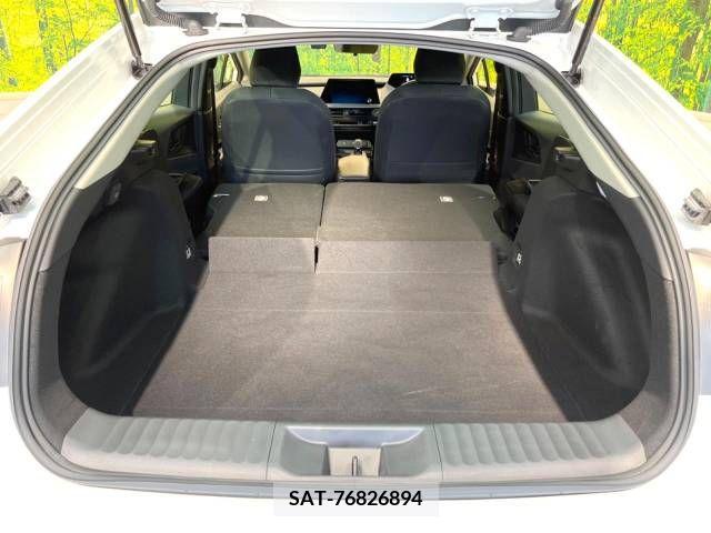 Toyota PRIUS 2023-04 332551-10