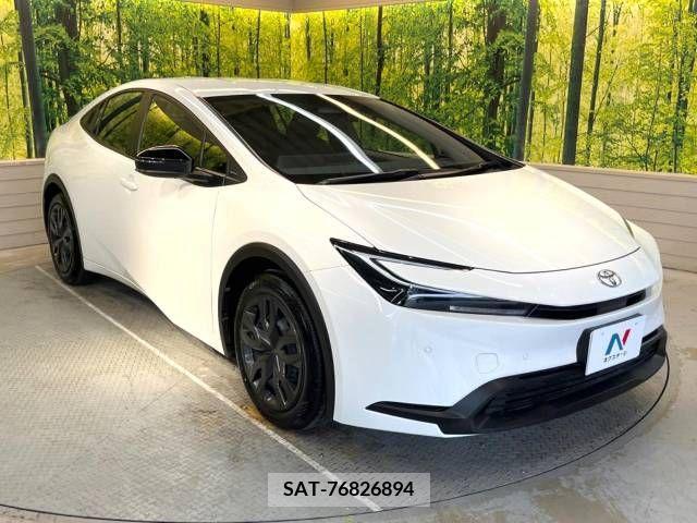 Toyota PRIUS 2023-04 332551-16