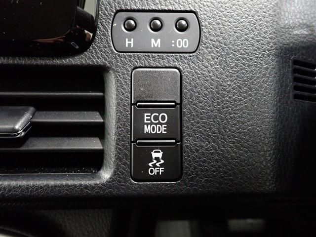Toyota NOAH 2021-05 28233-17