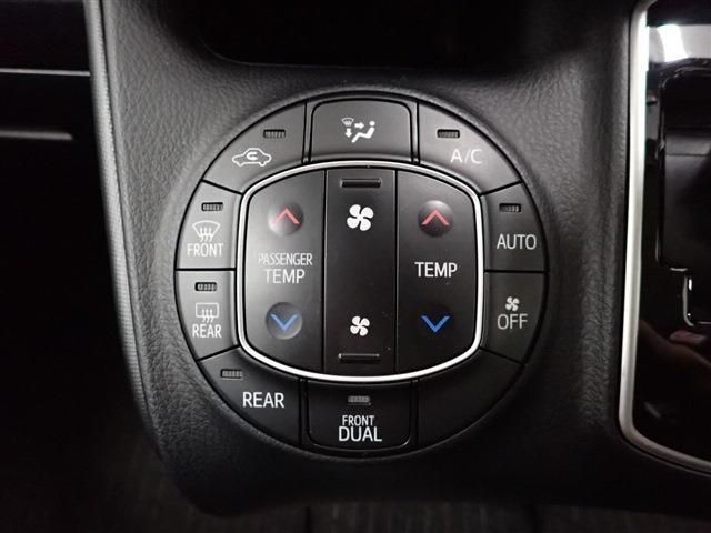 Toyota NOAH 2021-05 28233-15