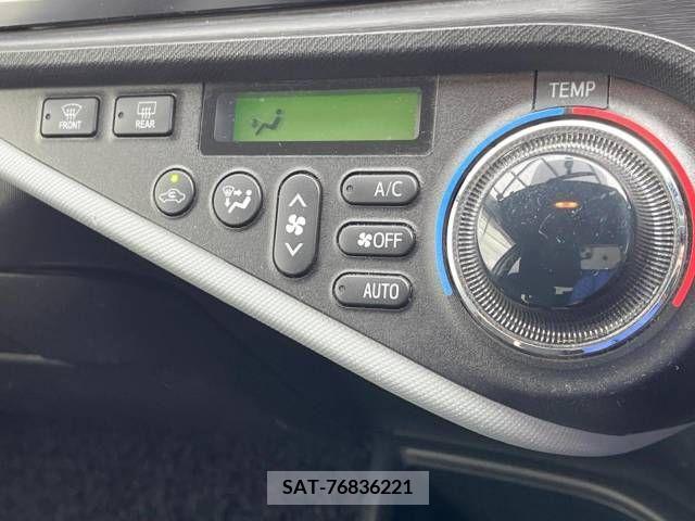 Toyota AQUA 2013-03 260573-7