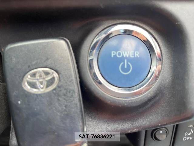 Toyota AQUA 2013-03 260573-6