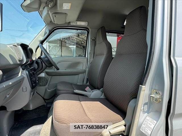 Suzuki EVERY 2018-04 375625-16