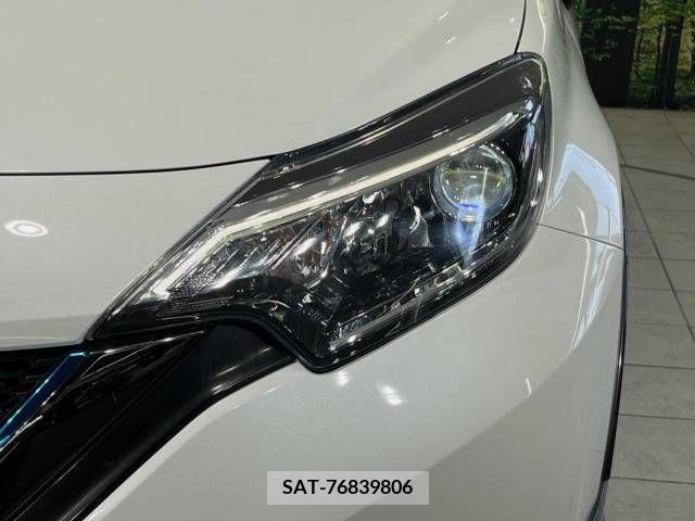 Nissan NOTE 2018-02 305413-12