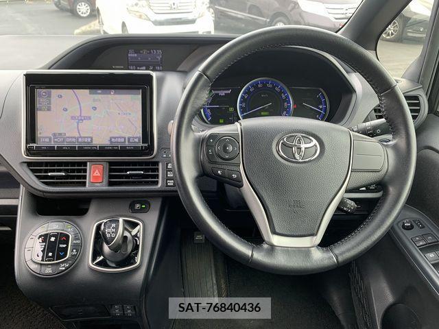 Toyota VOXY HYBRID 2014-09 322771-11