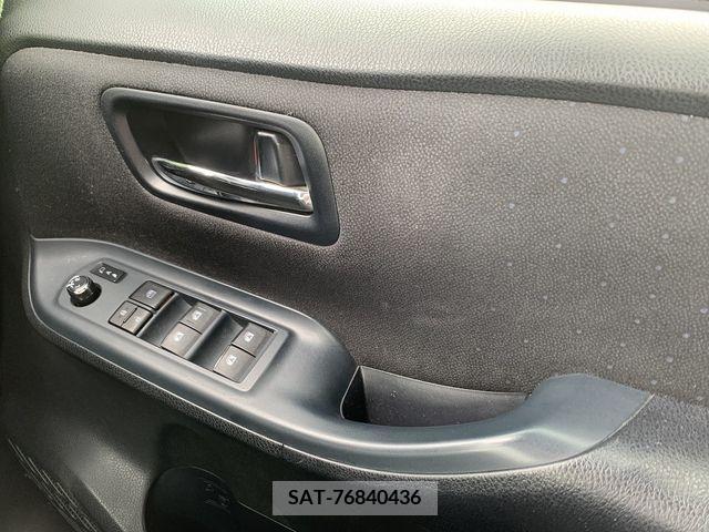 Toyota VOXY HYBRID 2014-09 322771-17