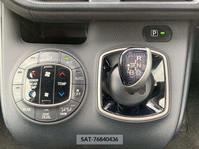Toyota VOXY HYBRID 2014-09 322771-14