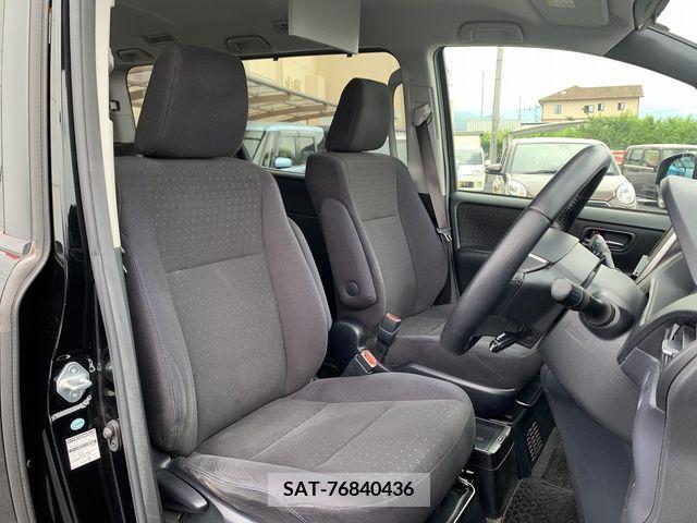 Toyota VOXY HYBRID 2014-09 322771-5