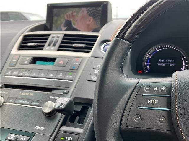 Lexus HS 2013-02 7276-15