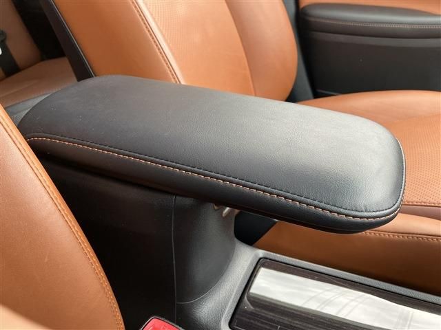 Lexus HS 2013-02 7276-28