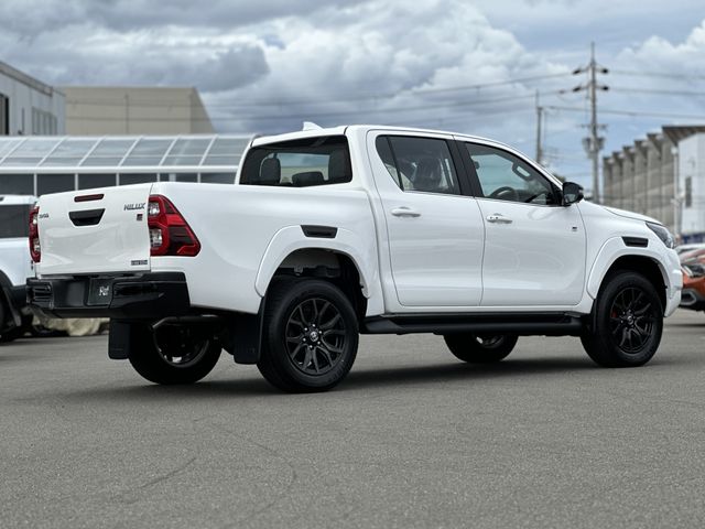 Toyota HILUX 2023-01 5674-28
