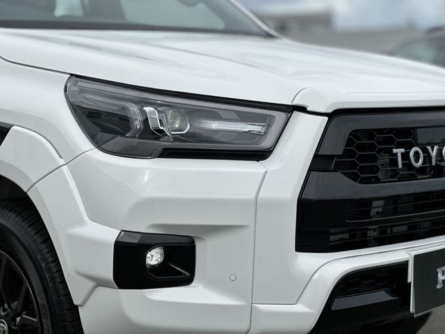 Toyota HILUX 2023-01 5674-21