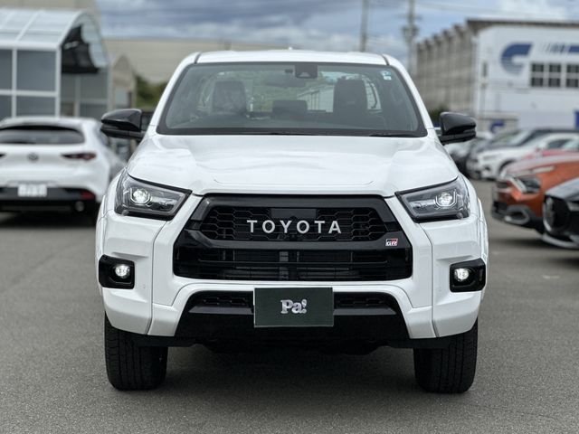 Toyota HILUX 2023-01 5674-25