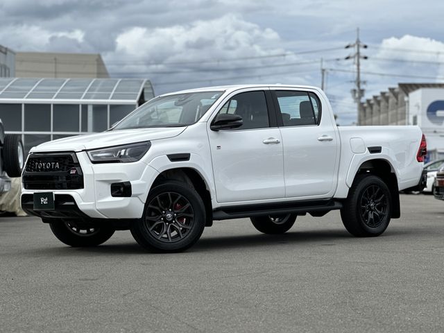 Toyota HILUX 2023-01 5674-0