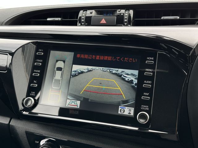 Toyota HILUX 2023-01 5674-4