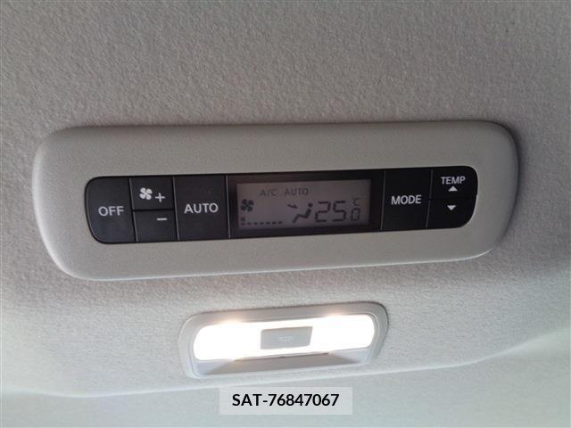 Nissan SERENA 2023-06 284318-12