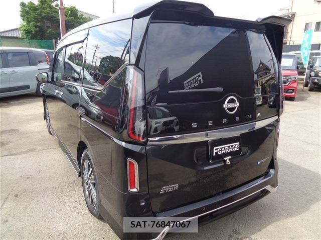 Nissan SERENA 2023-06 284318-4