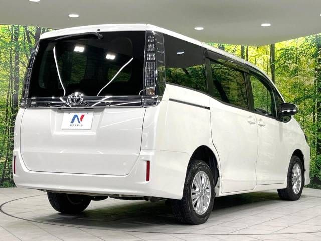Toyota VOXY 2015-10 19123-18