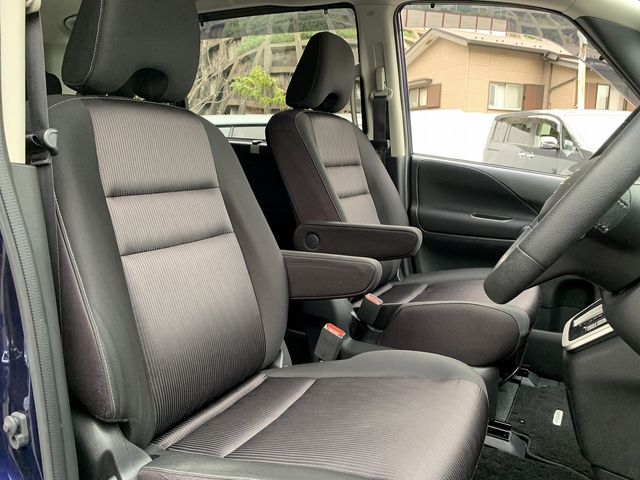 Nissan SERENA 2017-09 187409-13