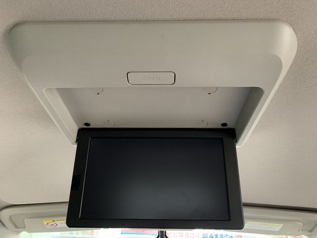 Nissan SERENA 2017-09 187409-28