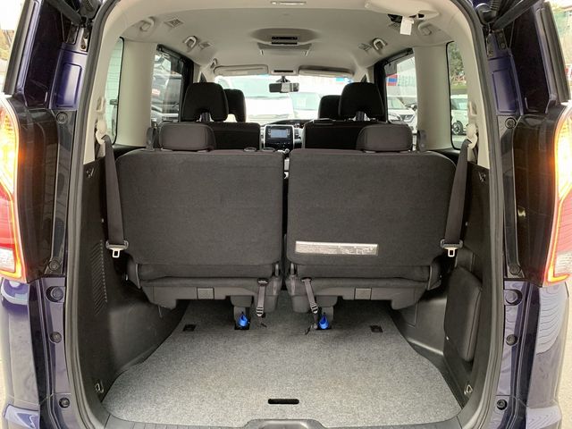 Nissan SERENA 2017-09 187409-19