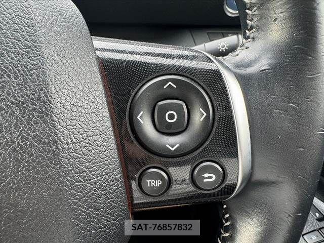 Toyota SIENTA 2016-01 398347-27