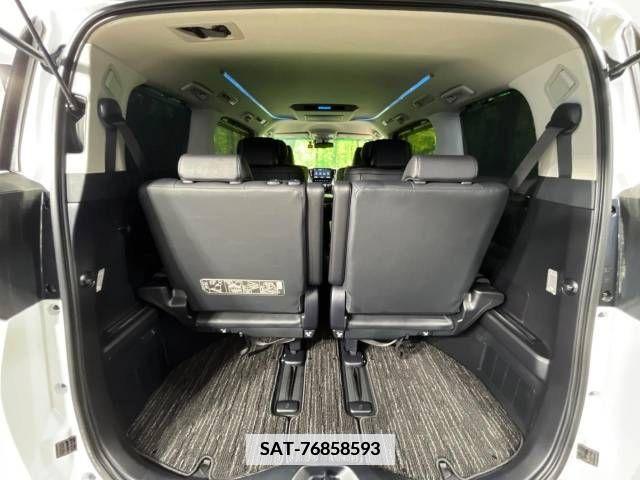 Toyota VELLFIRE 2018-12 335759-11