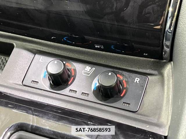 Toyota VELLFIRE 2018-12 335759-7