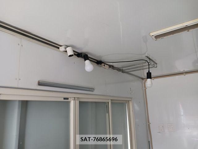 Mitsubishi CANTER 2013-09 302523-11