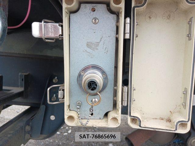Mitsubishi CANTER 2013-09 302523-15
