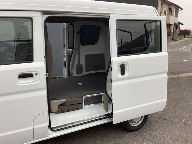 Mitsubishi MINICAB VAN 2022-12 3082-4
