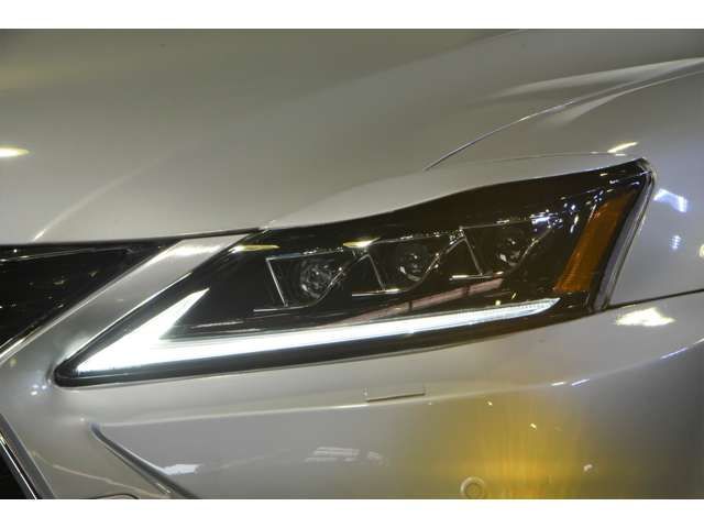 Lexus IS 2012-04 5051-13