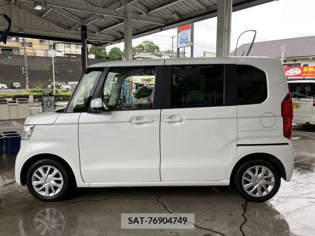 Honda N BOX 2022-06 346345-7