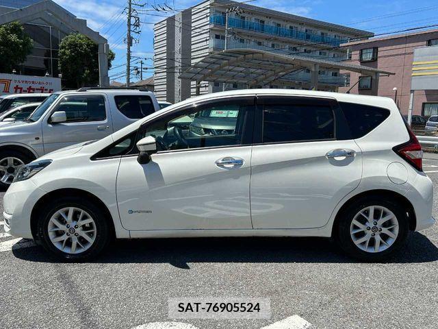 Nissan NOTE 2018-09 305433-7