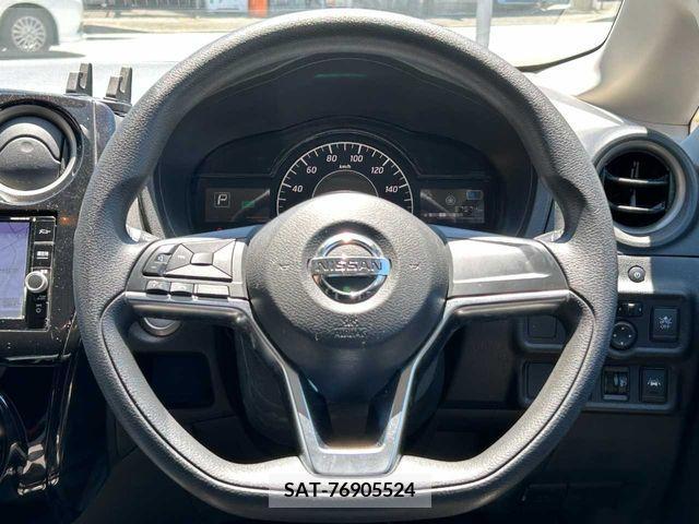 Nissan NOTE 2018-09 305433-9