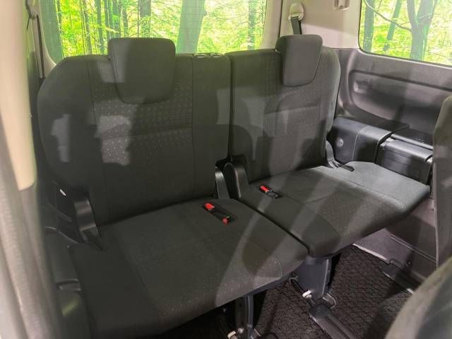Toyota NOAH HYBRID 2017-04 28658-10