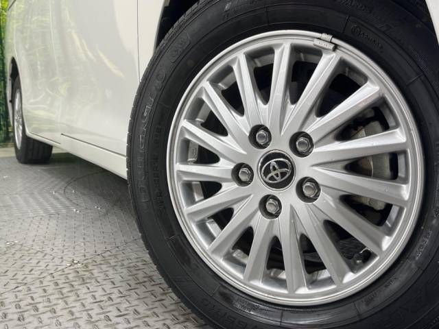 Toyota NOAH HYBRID 2017-04 28658-14