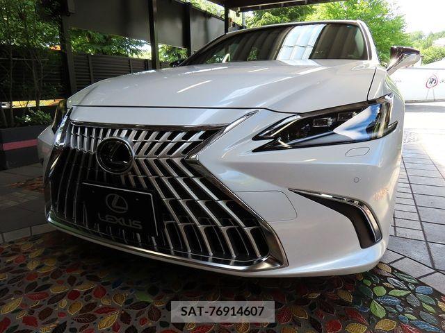 Lexus ES 2023-07 300412-0