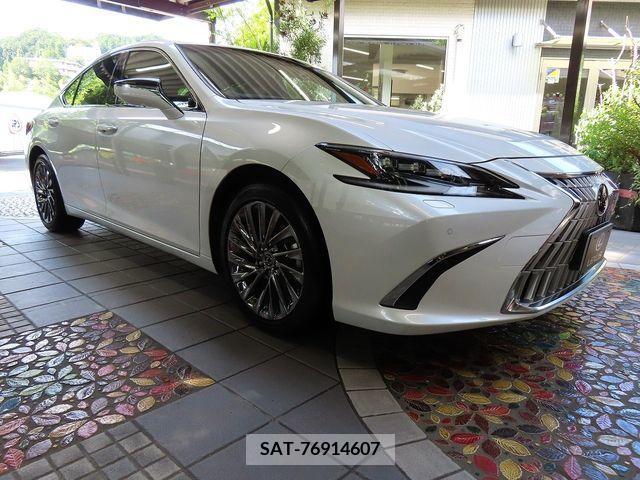 Lexus ES 2023-07 300412-9