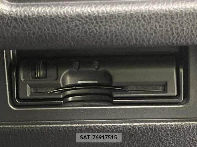Nissan JUKE 2015-07 257040-5