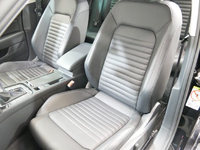 VolksWagen PASSAT 2018-10 16487-3