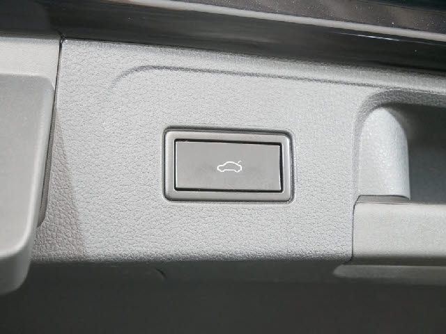 VolksWagen PASSAT 2018-10 16487-15