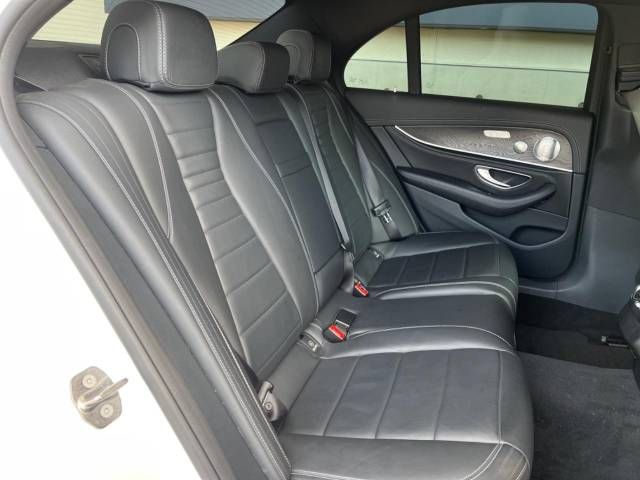 Mercedes Benz E-CLASS 2016-07 184702-9
