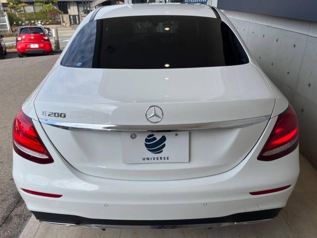 Mercedes Benz E-CLASS 2016-07 184702-16