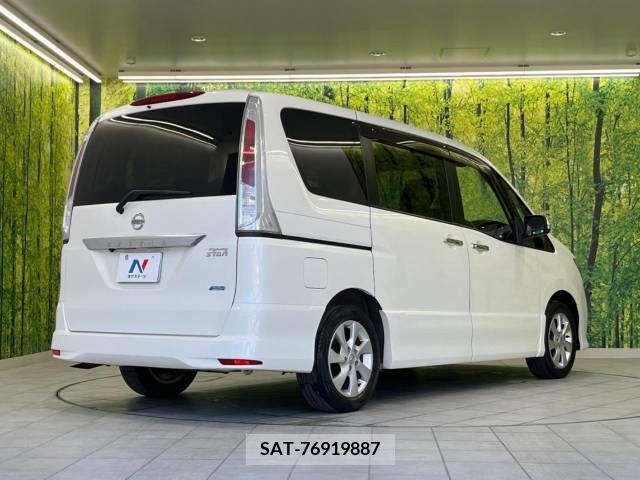 Nissan SERENA 2011-10 324895-19
